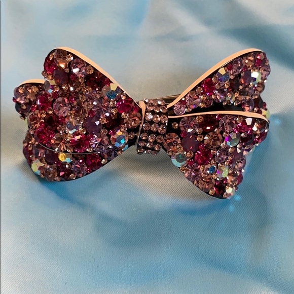 Handmade Swarovski bow tie hair clip - Picture 2 of 4